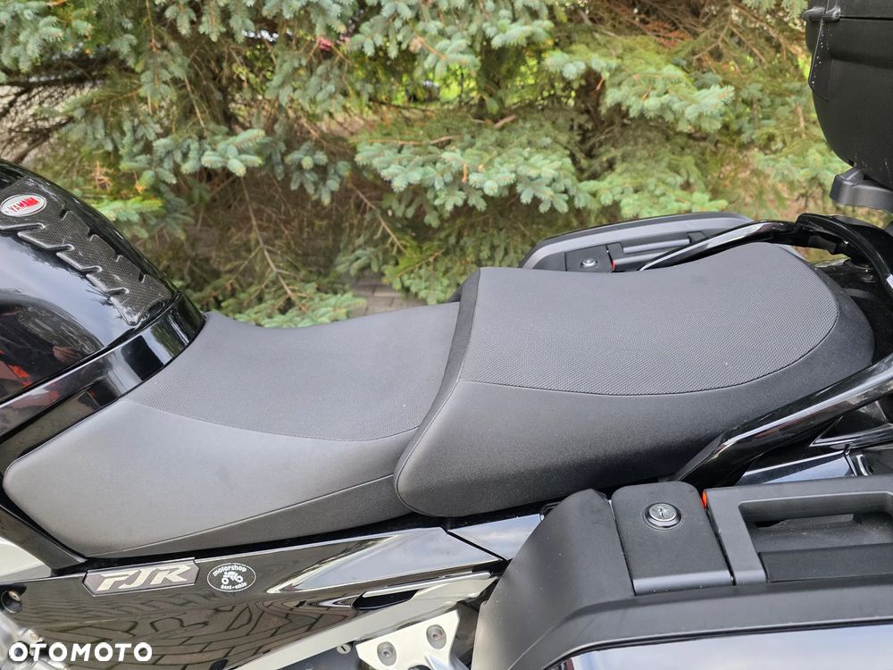 Yamaha FJR - 39