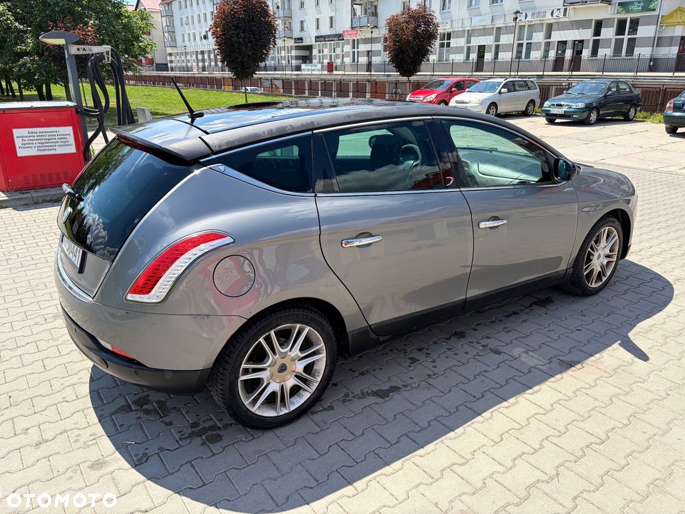 Lancia Delta 2.0 MJ Platino - 6