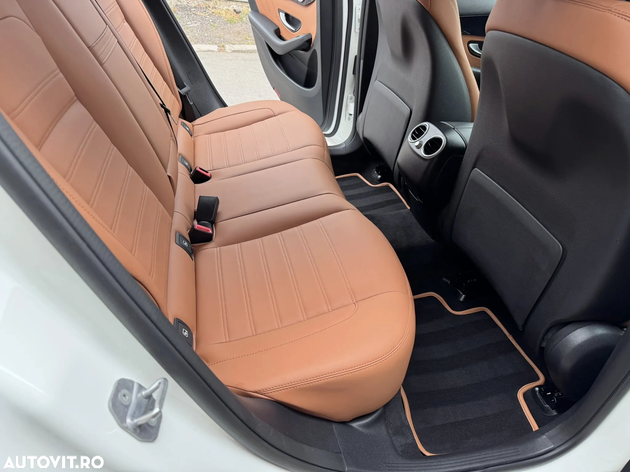 Mercedes-Benz GLC 220 d 4Matic 9G-TRONIC Exclusive - 18