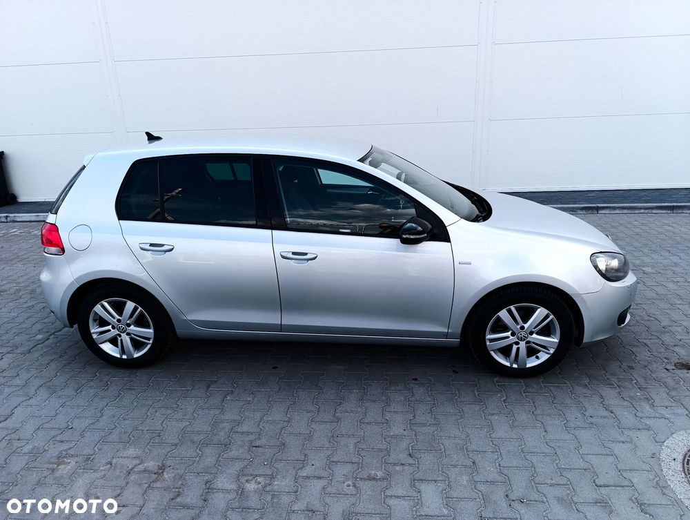Volkswagen Golf 1.6 TDI DPF BlueMotion Technology MATCH - 18