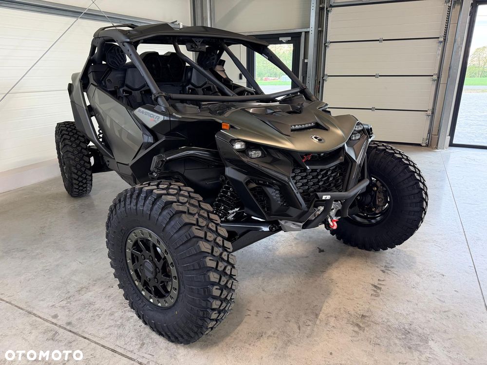 Can-Am Maverick - 4