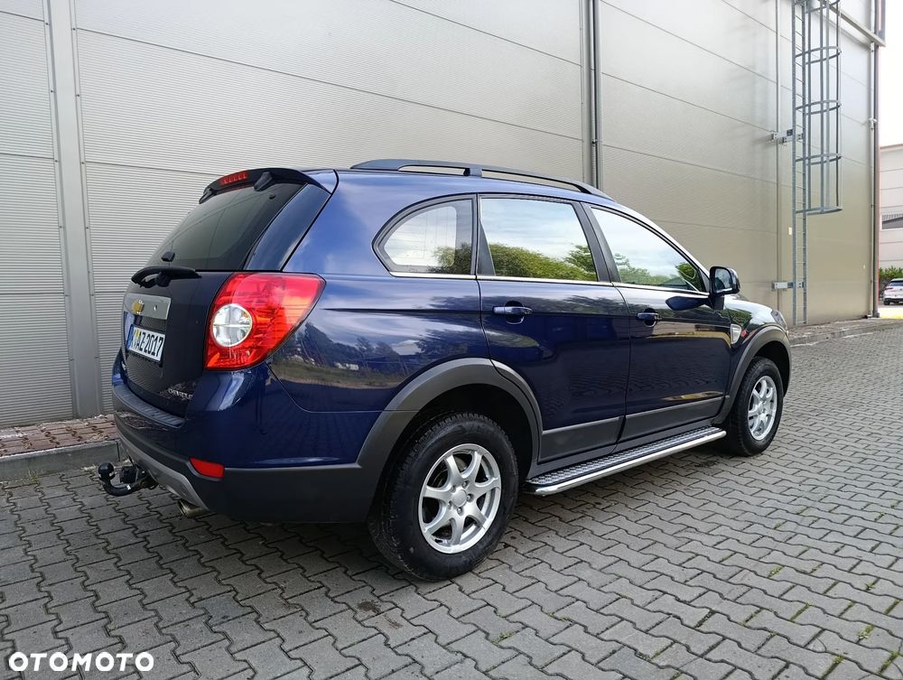 Chevrolet Captiva 2.4 LS 5os - 9