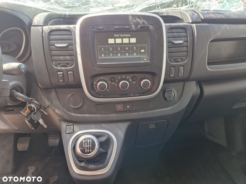 Renault TRAFIC - 19