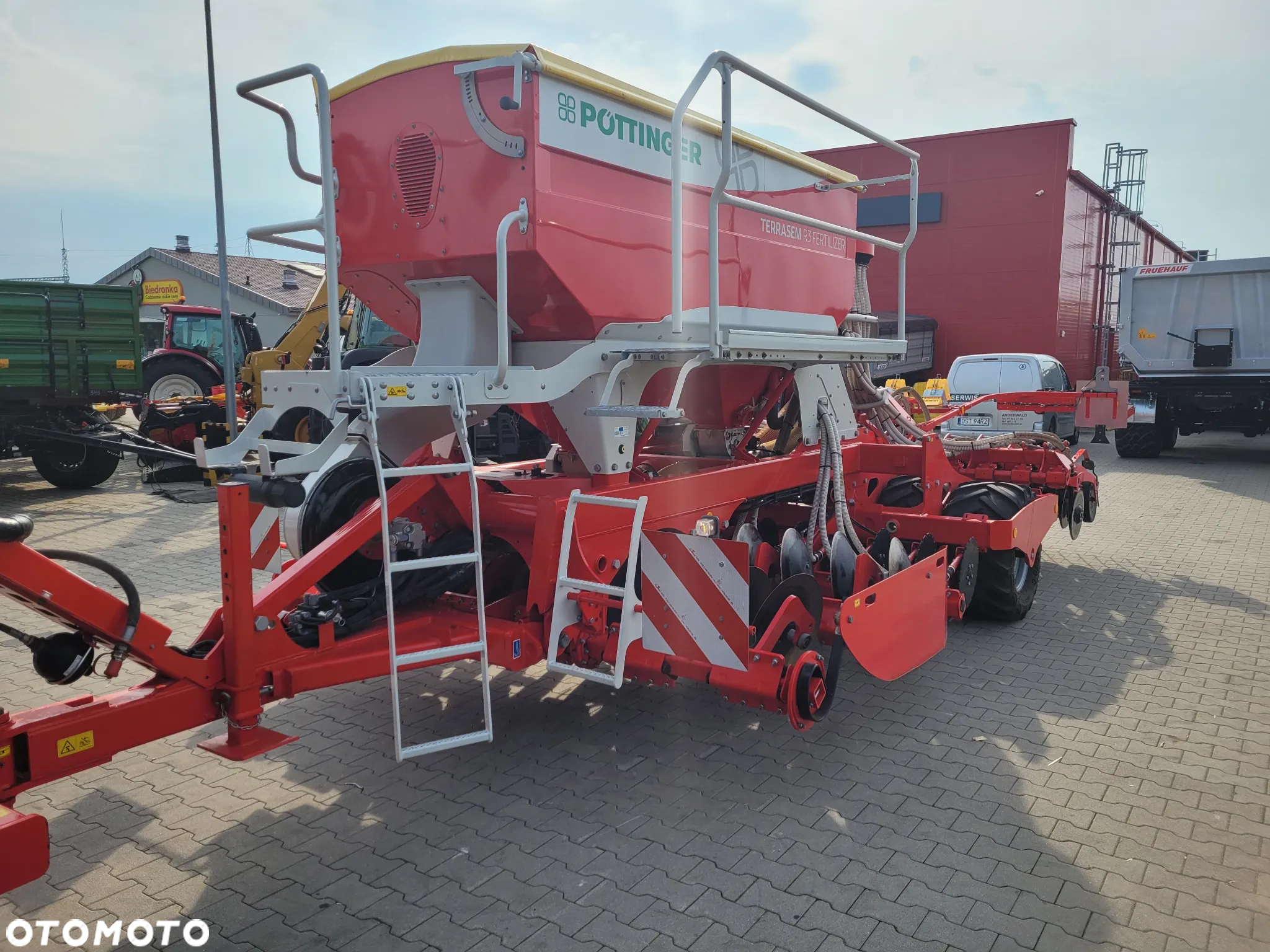 Pottinger Terrasem R3 FERTILIZER - 9