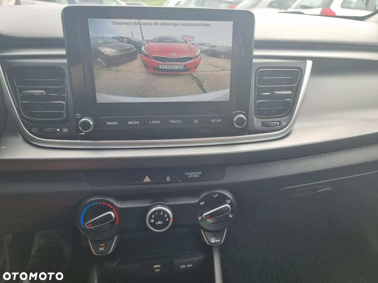 Kia Rio - 17