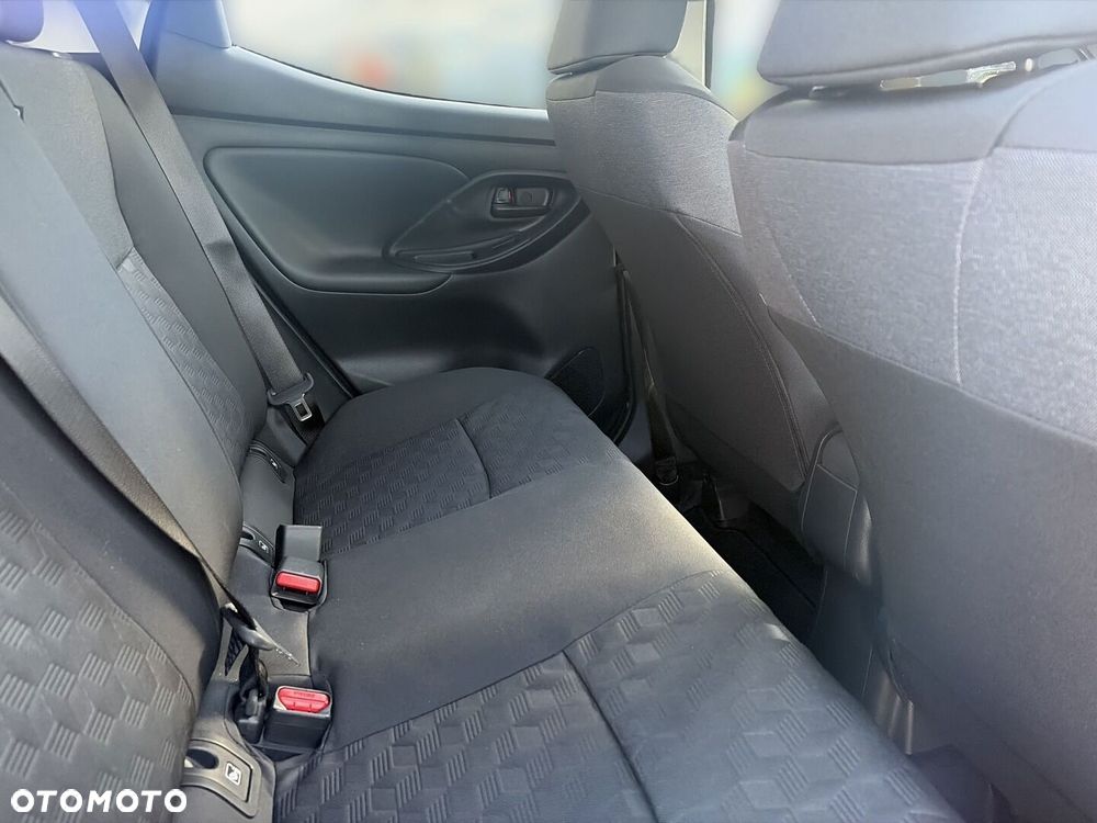 Toyota Yaris Hybrid 1.5 Style - 10