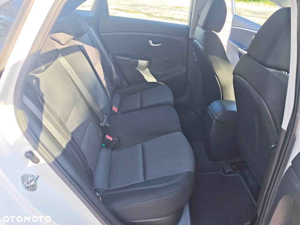 Hyundai i30 1.4 Trend - 30