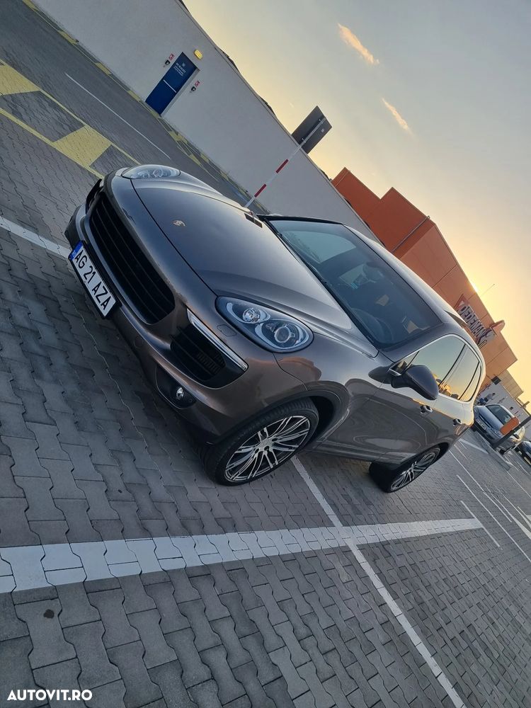 Porsche Cayenne 3.0 L - 9