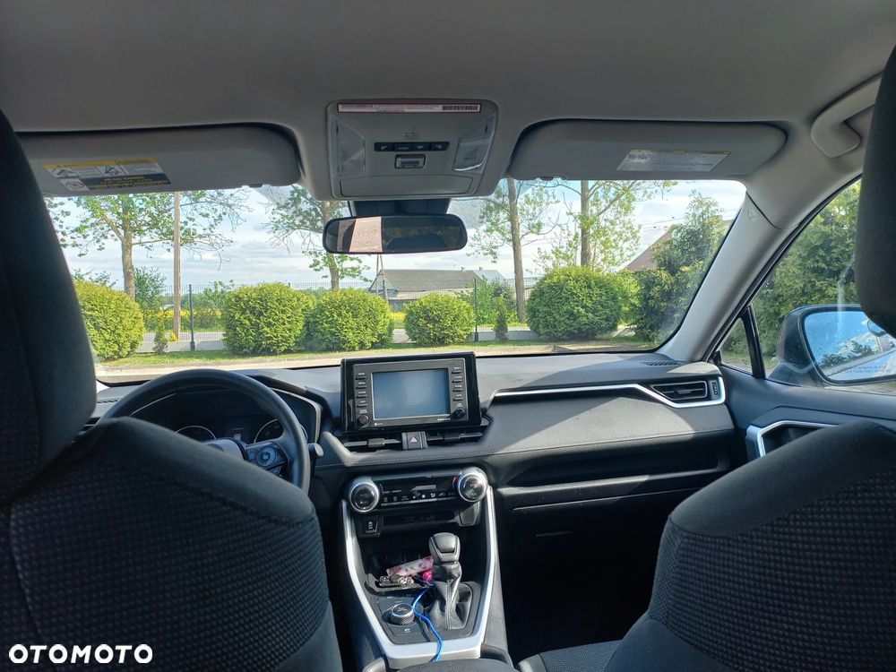 Toyota RAV4 - 9