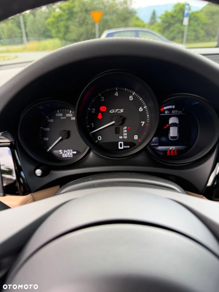 Porsche Macan - 5