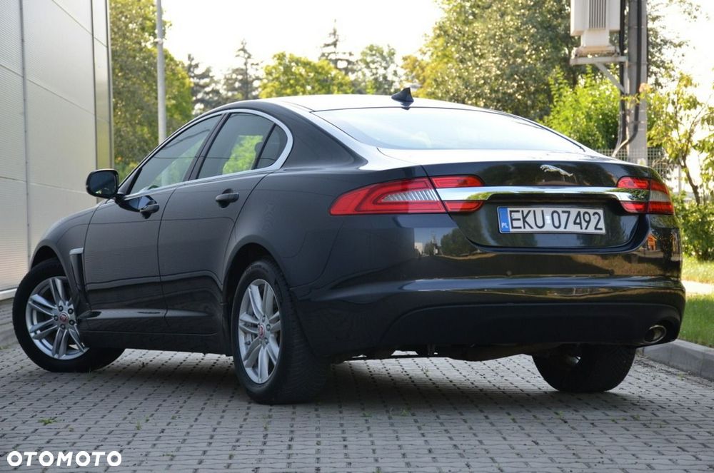 Jaguar XF - 5