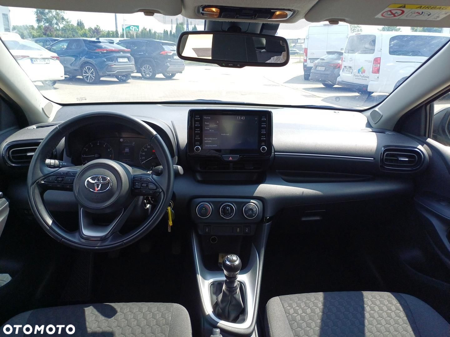 Toyota Yaris - 11