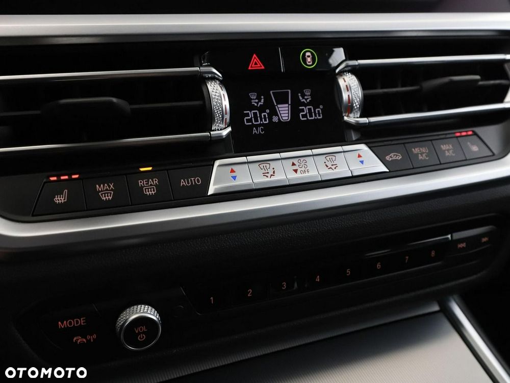 BMW Seria 3 318d MHEV Advantage - 30