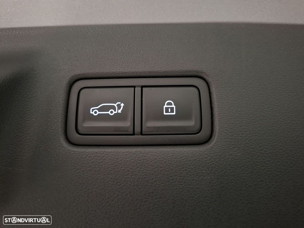 Hyundai Santa Fe 1.6 T-GDI HEV Vanguard - 31