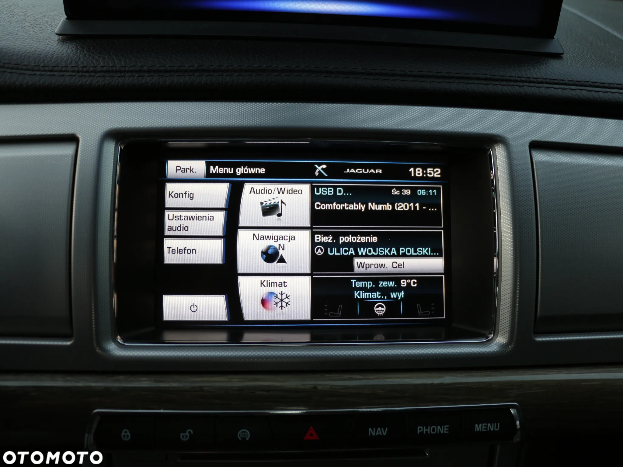 Jaguar XF 2.0 T Luxury - 16