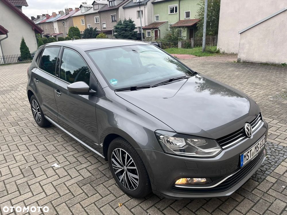 Volkswagen Polo - 2