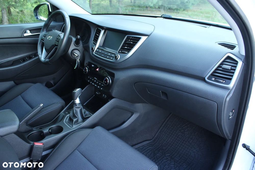 Hyundai Tucson 2.0 CRDi 4WD Passion Plus - 28