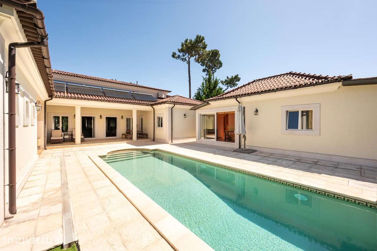Moradia T5 + 5 com piscina, Aroeira, Almada - Grande imagem: 2/39