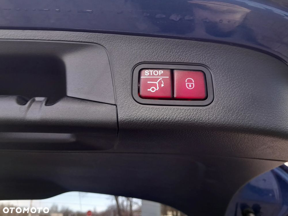 Mercedes-Benz GLA 200 AMG Line - 18