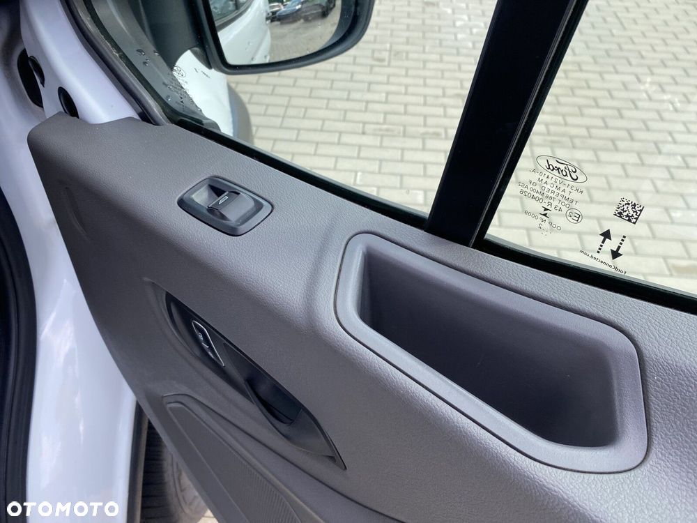 Ford transit 2.0 - 17