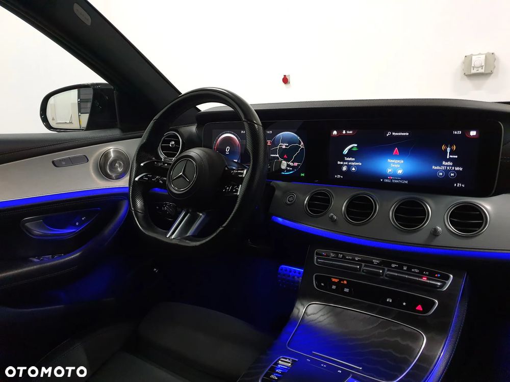 Mercedes-Benz Klasa E 300 de 4Matic 9G-TRONIC AMG Line - 11