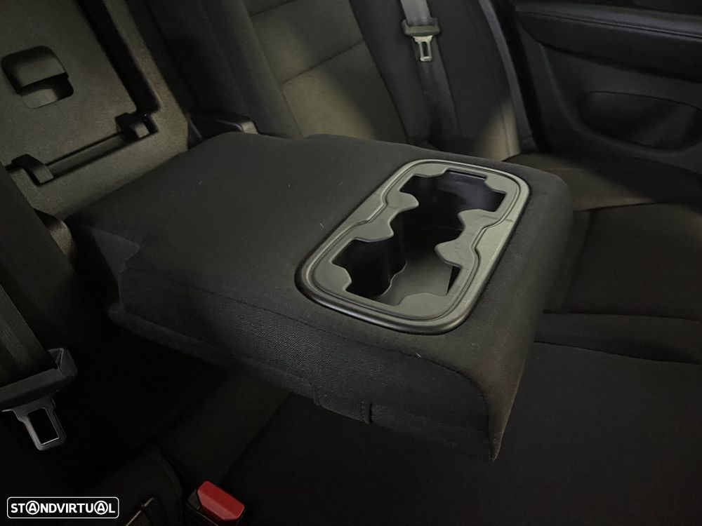 Volvo V60 2.0 D3 Momentum Geartronic - 13