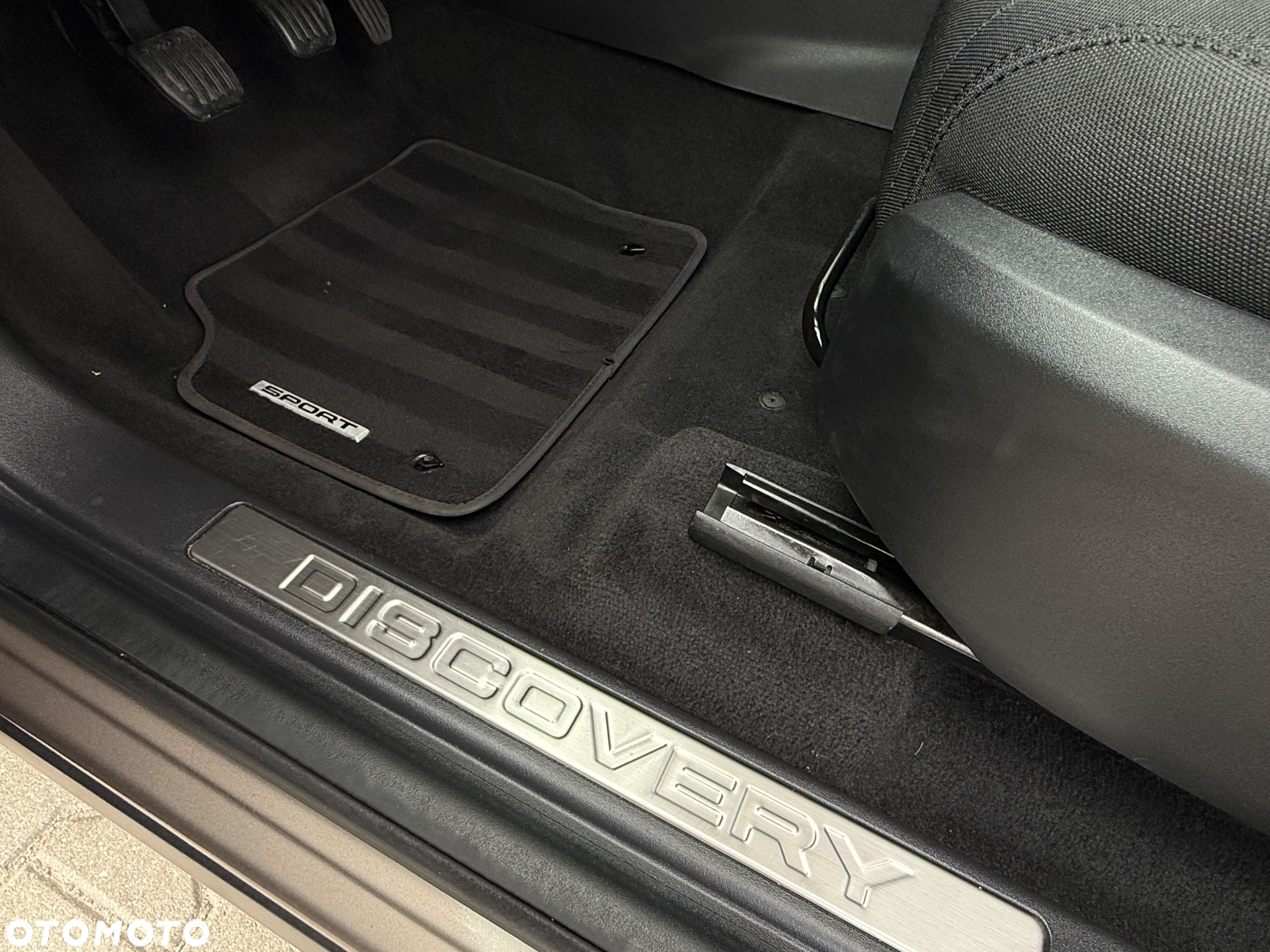 Land Rover Discovery Sport 2.0 D150 S - 19