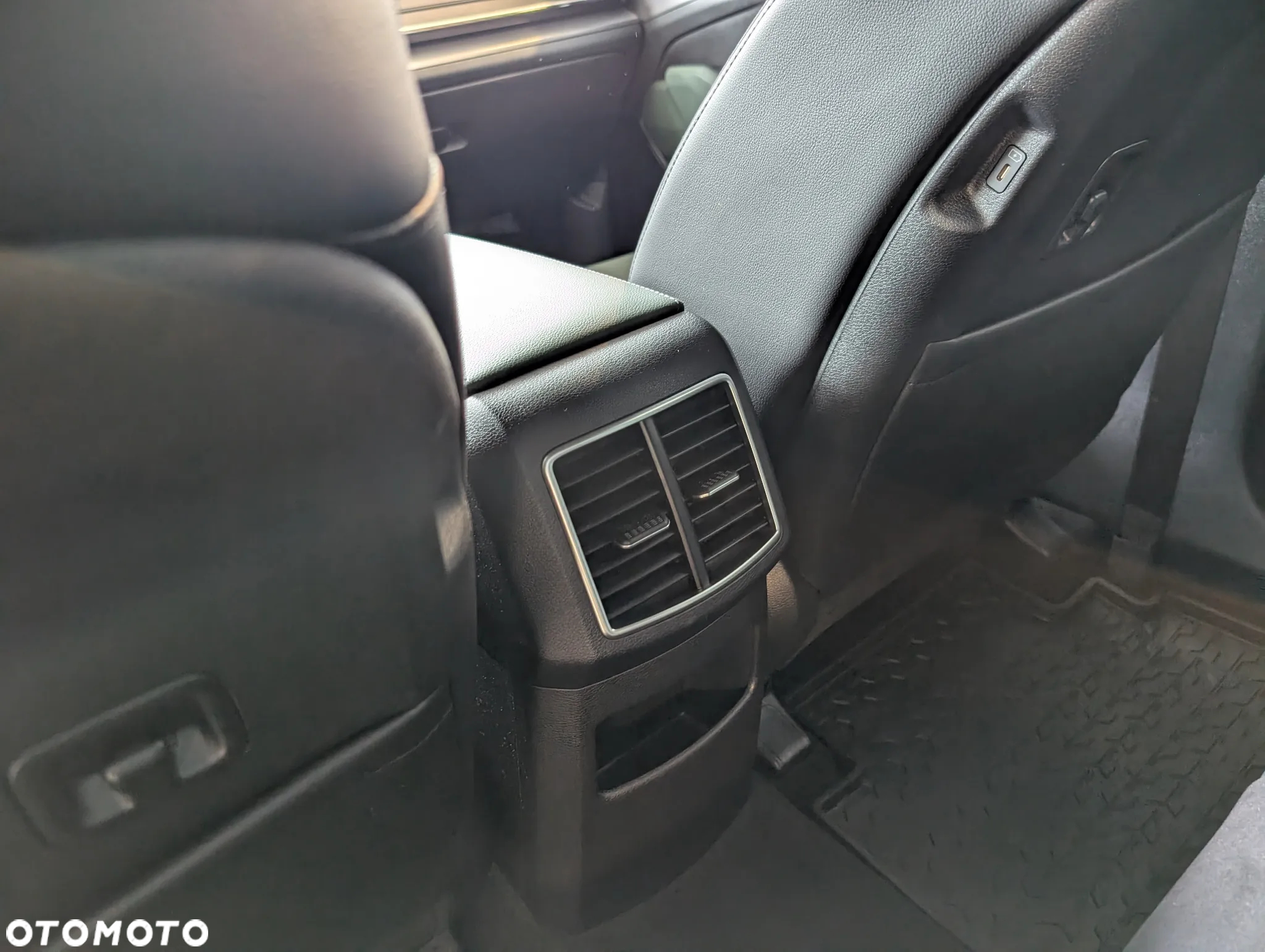 Kia Sportage 1.6 T-GDI Anniversary 2WD DCT - 19