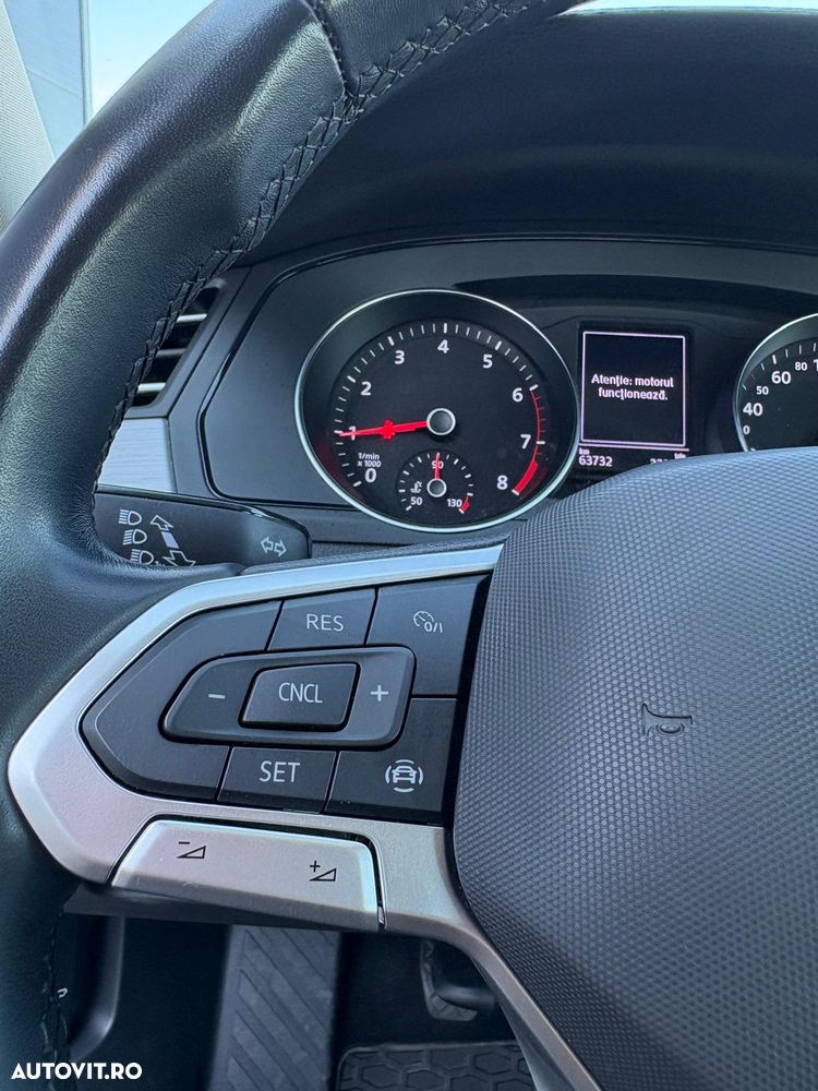 Volkswagen Passat - 13
