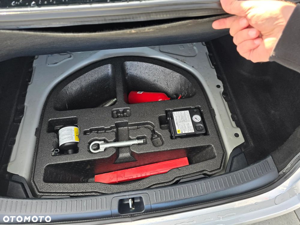 Toyota Corolla 1.8 Hybrid GPF Comfort - 17