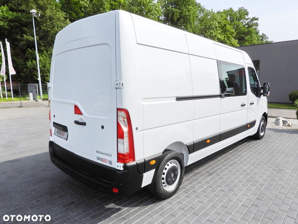 Renault MASTER  FURGON BRYGADÓWKA  7 MIEJSC TEMPOMAT NAWIGACJA LEDY KLIMATYZACJA  140KM - 15