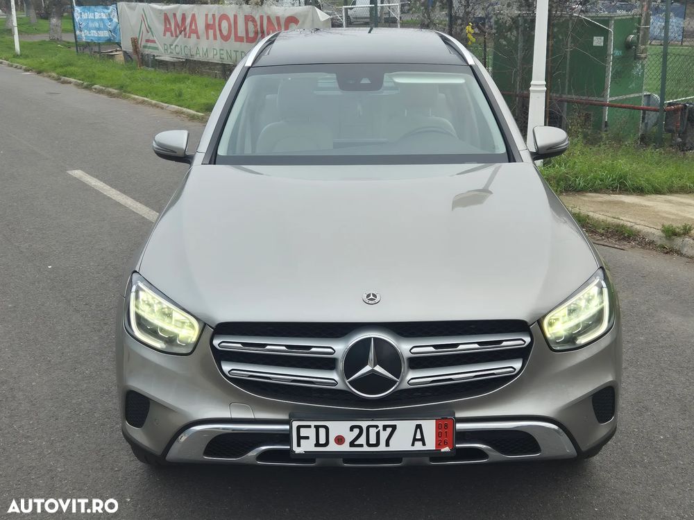 Mercedes-Benz GLC - 1