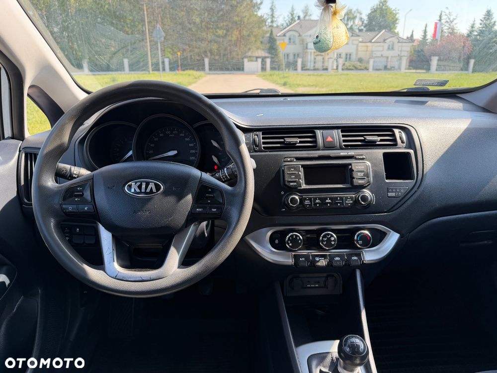 Kia Rio 1.2 Business Line - 20