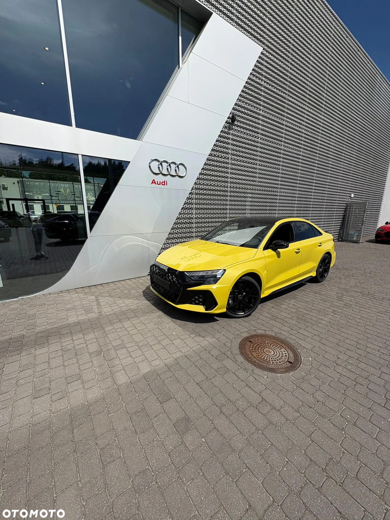 Audi RS3 Limousine - 3