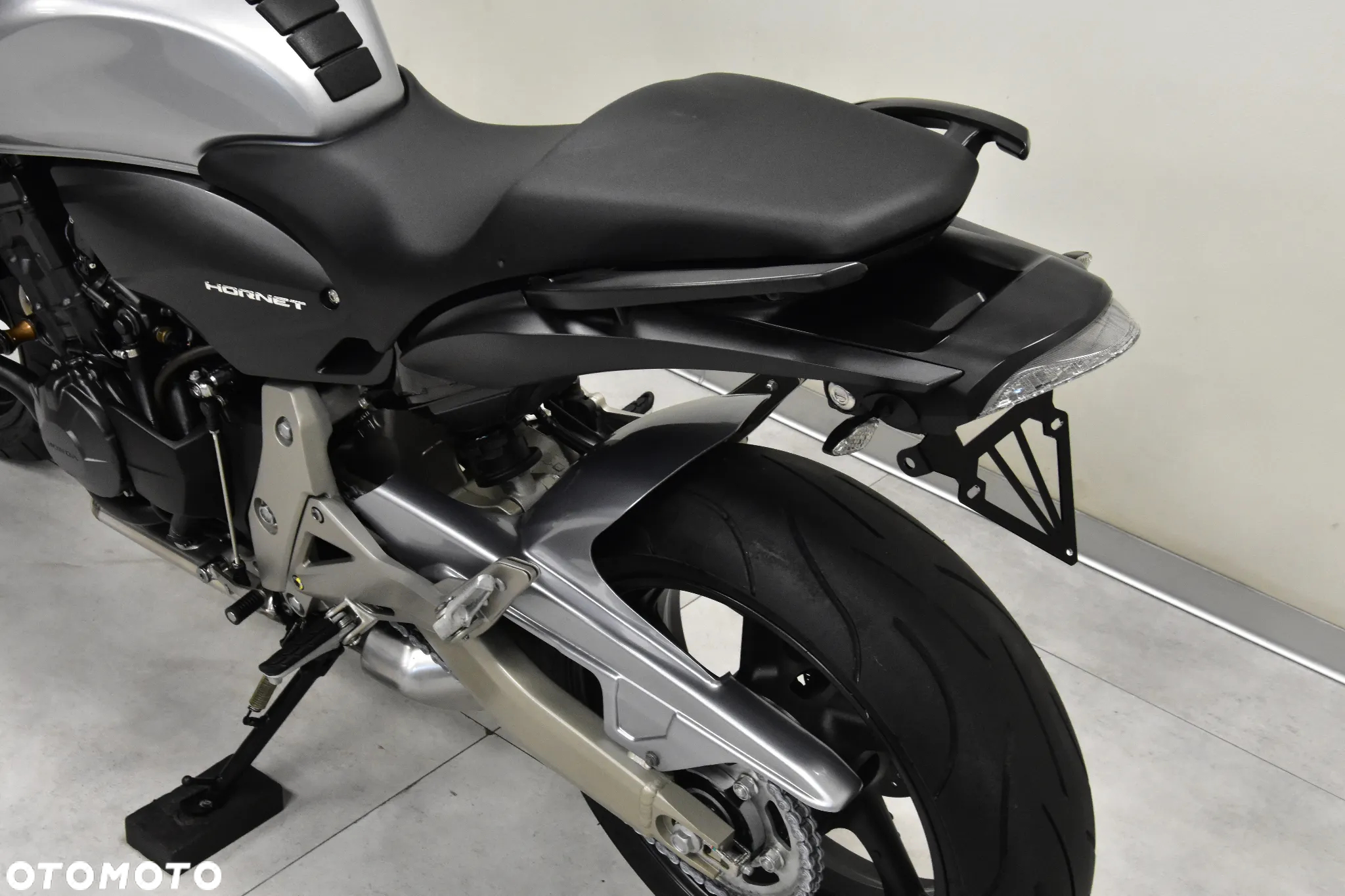 Honda CB - 16