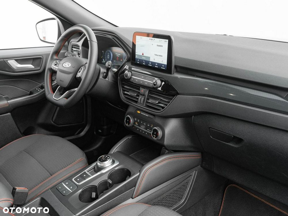 Ford Kuga - 38