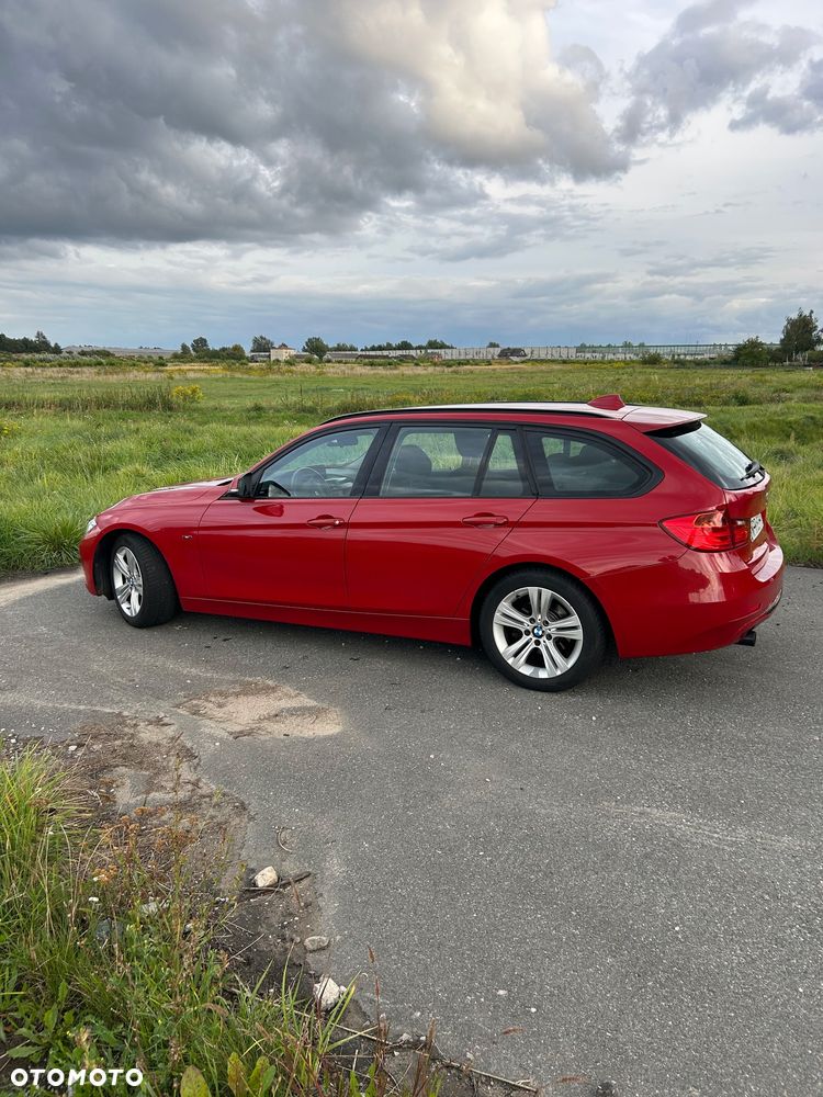 BMW Seria 3 320i Sport-Aut Sport Line - 1