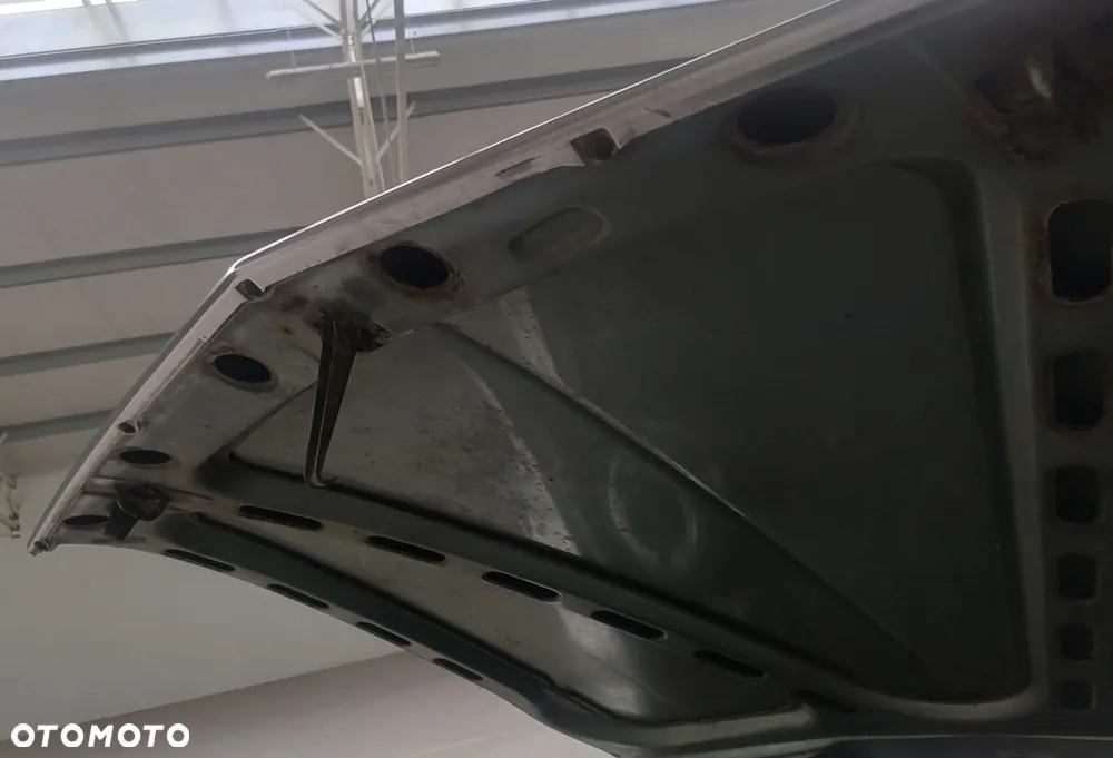 Audi 100 - 12
