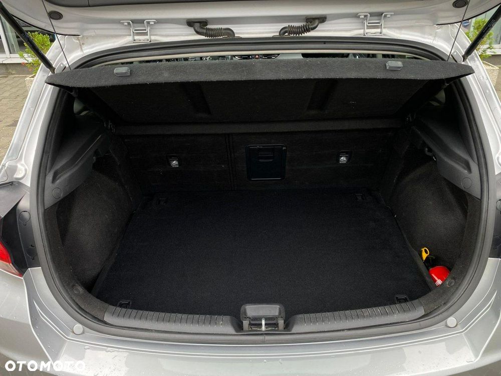 Hyundai i30 1.5 DPI Smart - 29