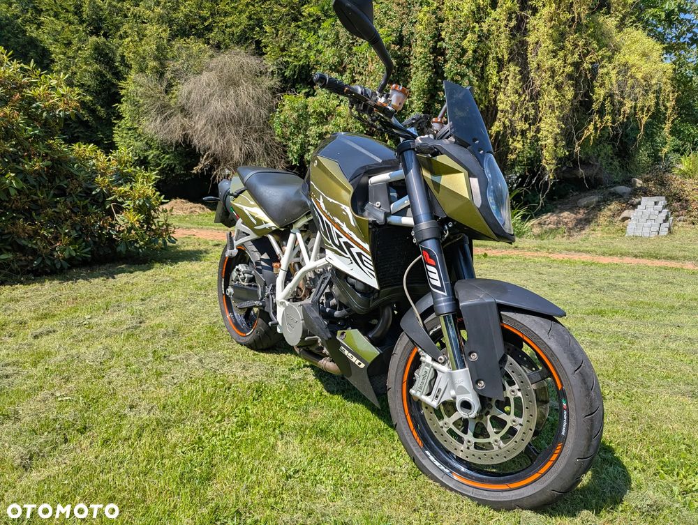 KTM Super Duke - 1