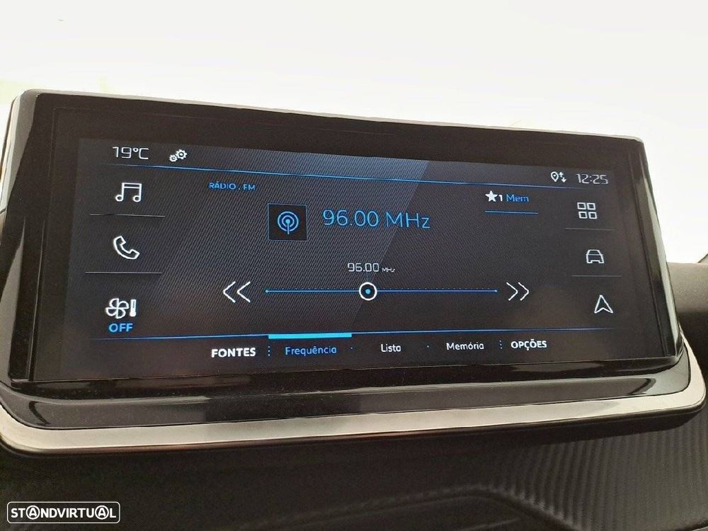 Peugeot 2008 1.2 PureTech Style - 18