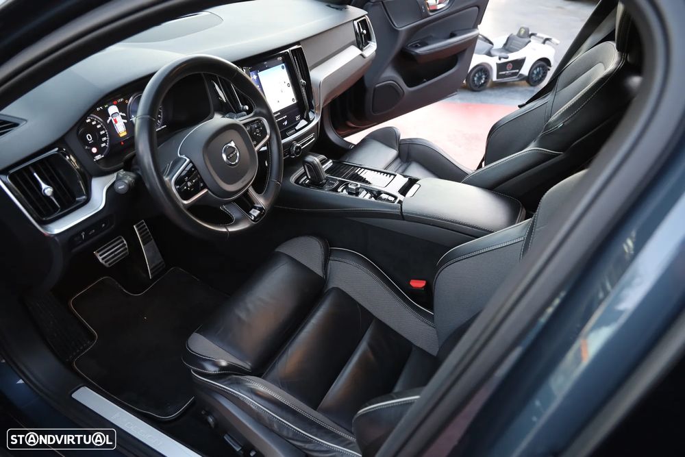 Volvo V60 2.0 T8 AWD TE R-Design - 20