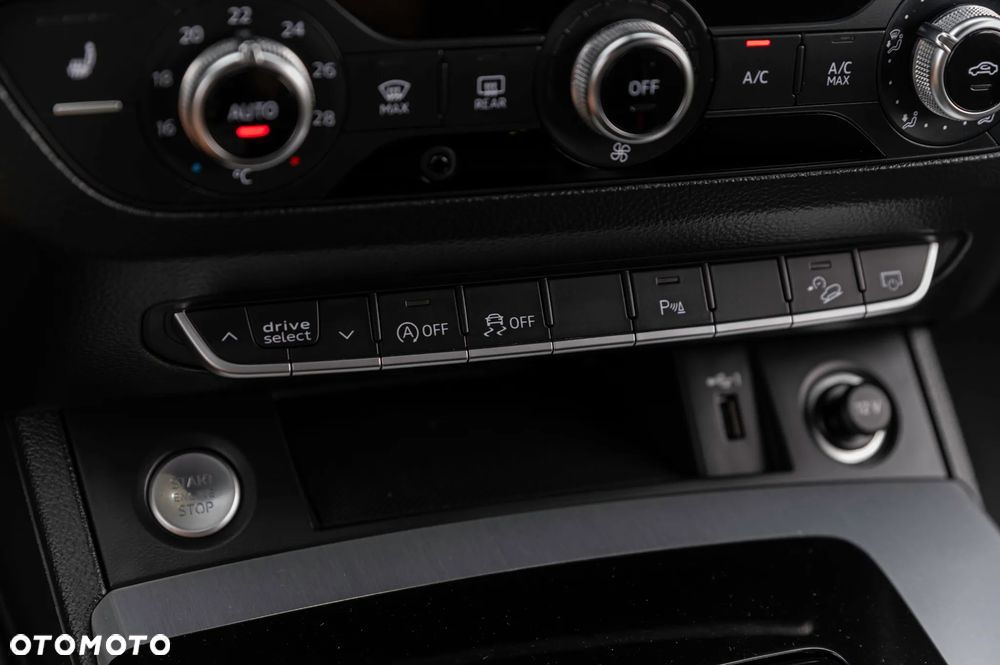Audi Q5 40 TDI quattro S tronic S line - 34