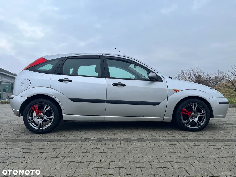 Ford Focus 1.8 TDDi Comfort - 6