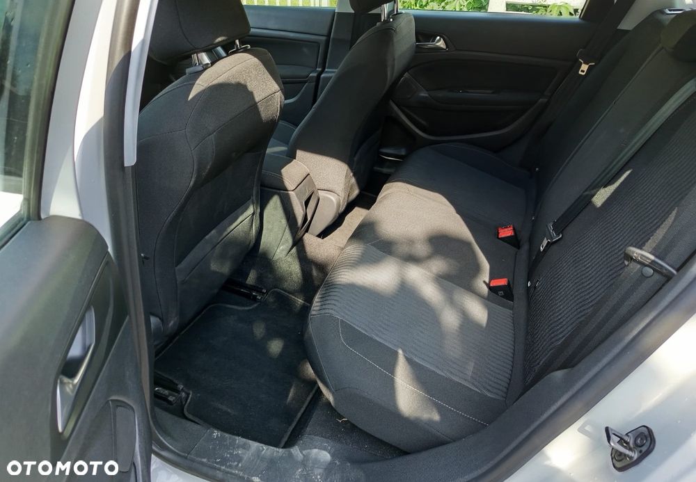 Peugeot 308 1.2 PureTech GPF GT Pack S&S EAT8 - 5