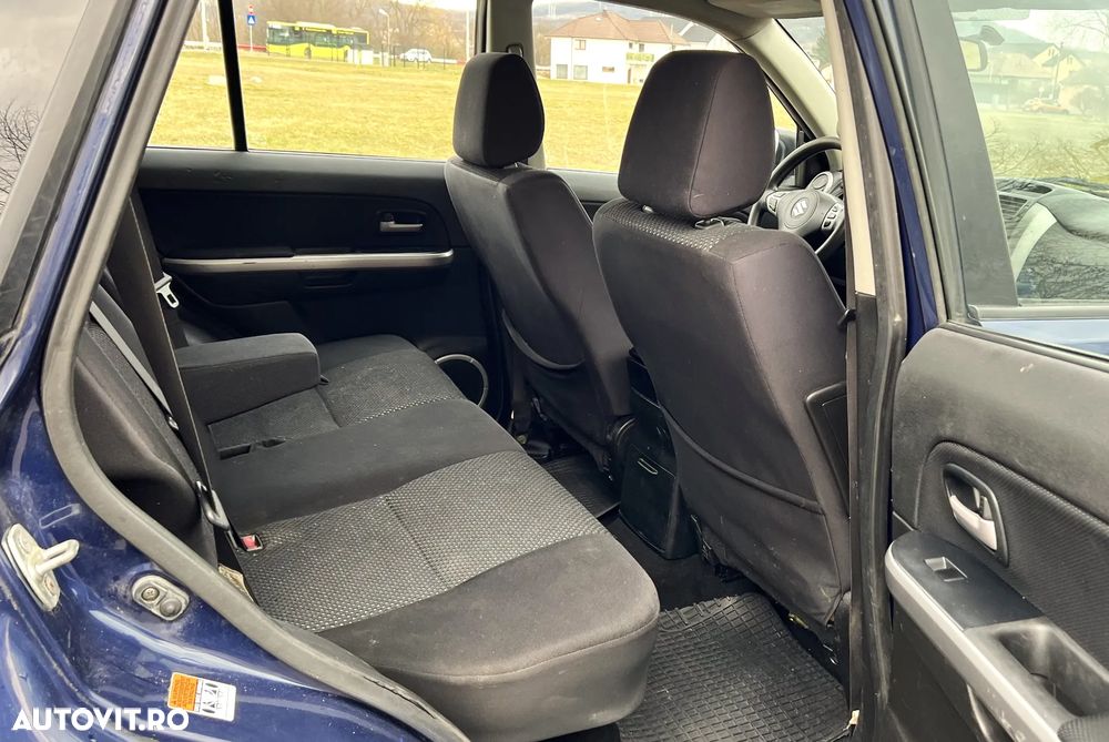 Suzuki Grand Vitara 1.9 DDiS Comfort - 2