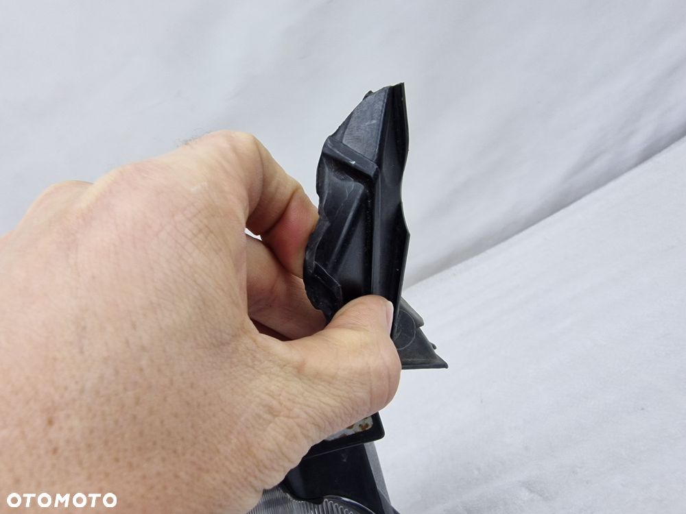 SUZUKI SX4 / FIAT SEDICI ORAZ SEDICI LIFT 06-13 JAPAN LEWA LAMPA PRZEDNIA PRZÓD , NR KOITO 100-59135 , NR AUKCJI LL272 - 14