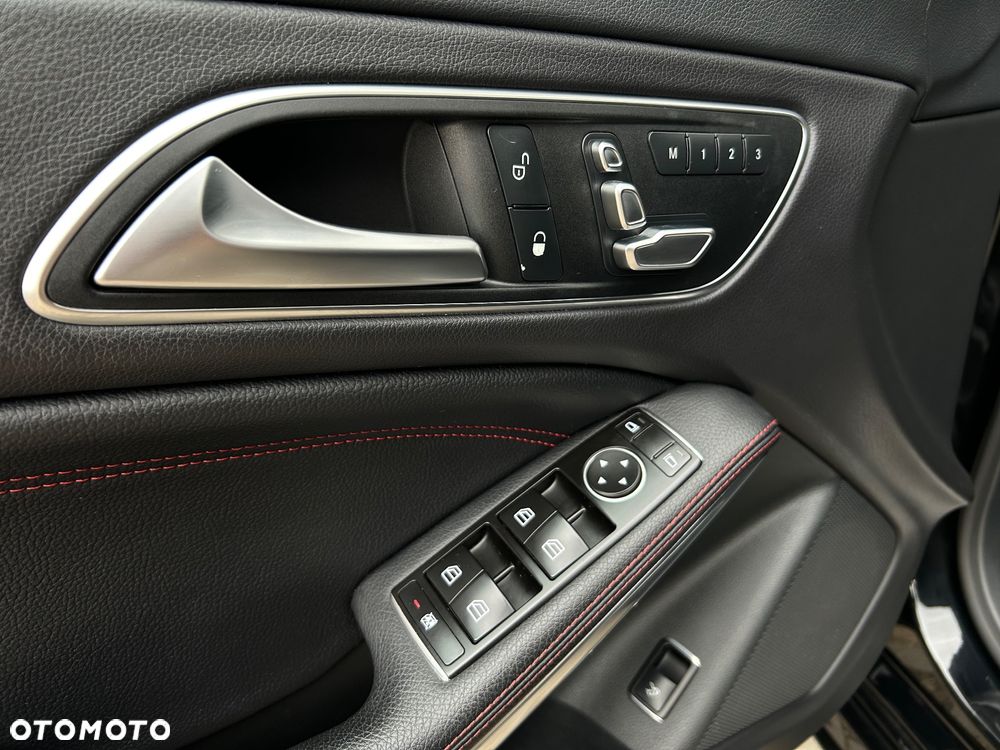 Mercedes-Benz CLA AMG 45 4-Matic - 27