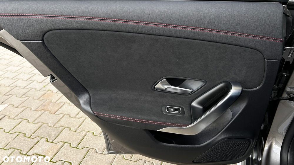 Mercedes-Benz CLA 200 mHEV AMG Line 7G-DCT - 26
