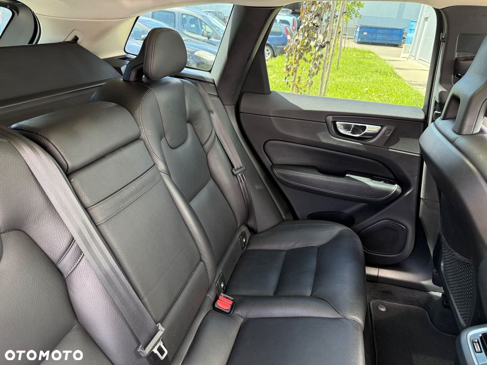Volvo XC 60 D5 AWD Inscription - 26